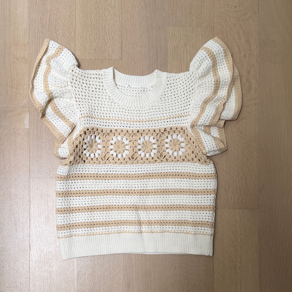 Rails Cream and Tan Crochet Puff Sleeve Sweater- itchy rag removed- like new!